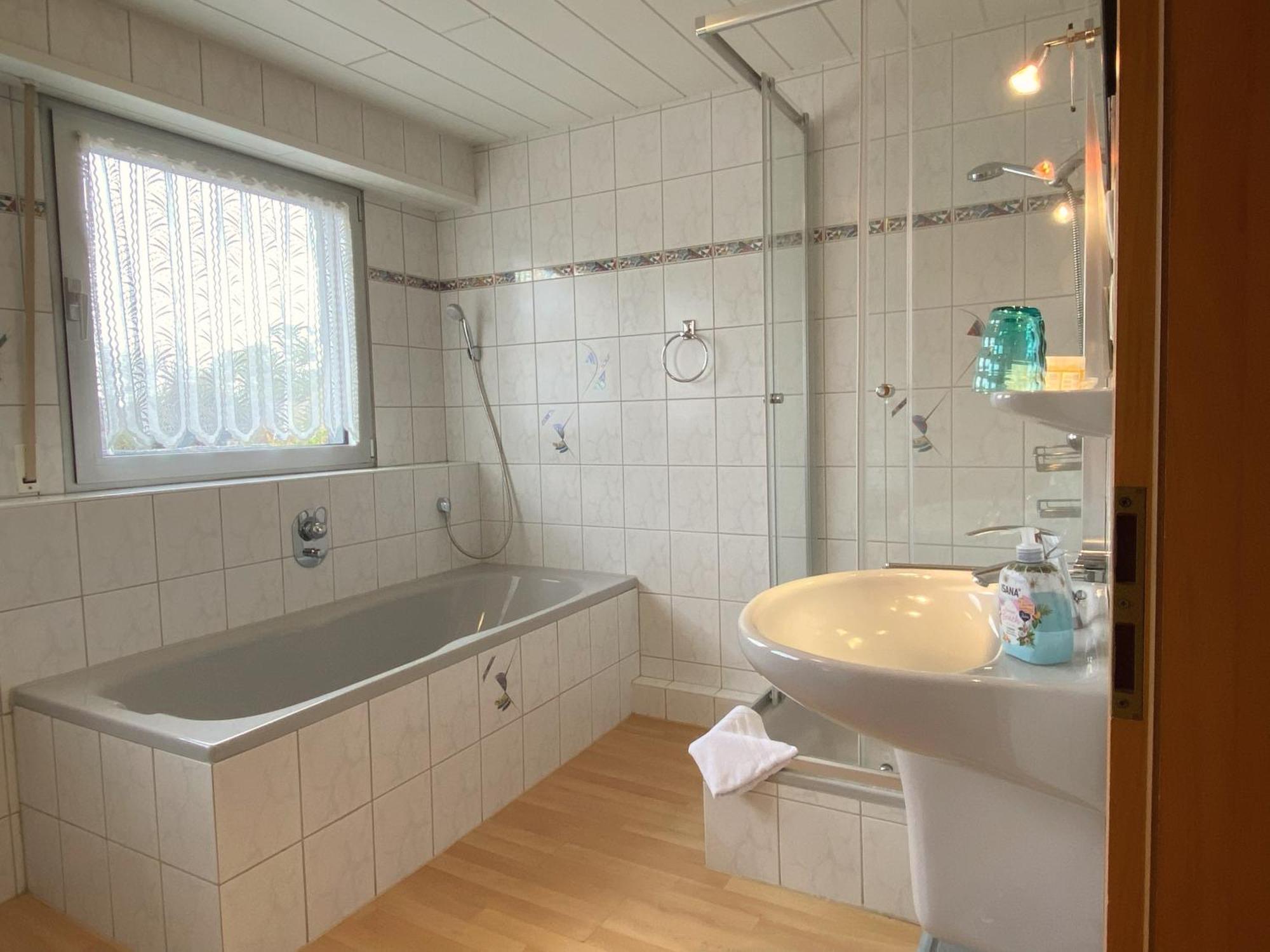 Hotel-Restaurant-Haus Berger Фирзен Экстерьер фото